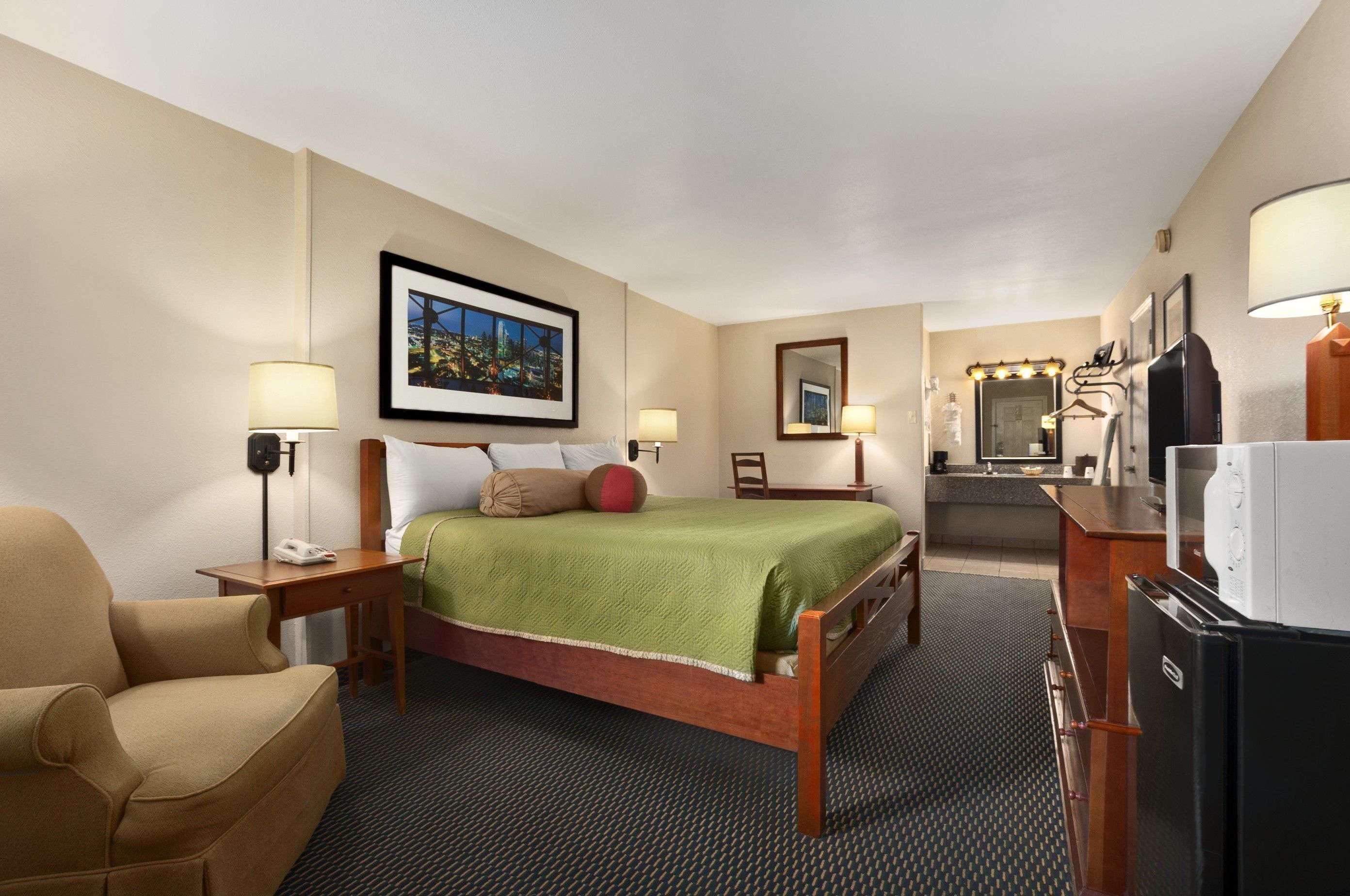 Travelodge By Wyndham New Orleans Harvey Hotel Esterno foto