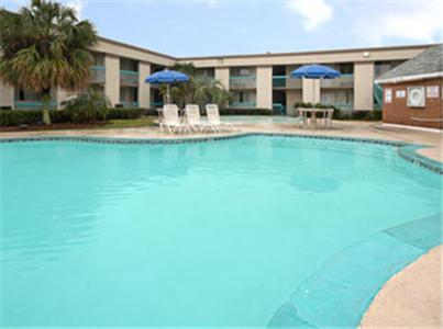 Travelodge By Wyndham New Orleans Harvey Hotel Servizi foto