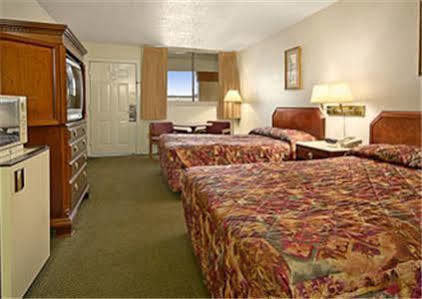Travelodge By Wyndham New Orleans Harvey Hotel Esterno foto