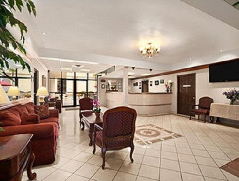 Travelodge By Wyndham New Orleans Harvey Hotel Esterno foto