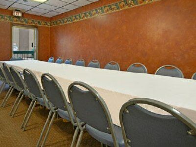Travelodge By Wyndham New Orleans Harvey Hotel Servizi foto